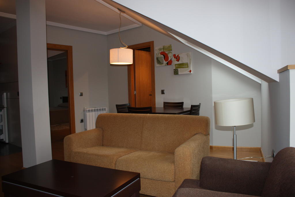 Apartamento La Cenicienta Catedral León Δωμάτιο φωτογραφία